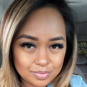 Meet your Posher, Sheila